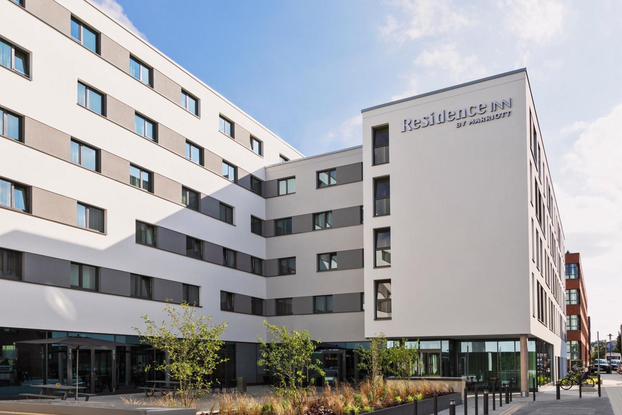 Residence Inn By Marriott Hamburg Altona Экстерьер фото