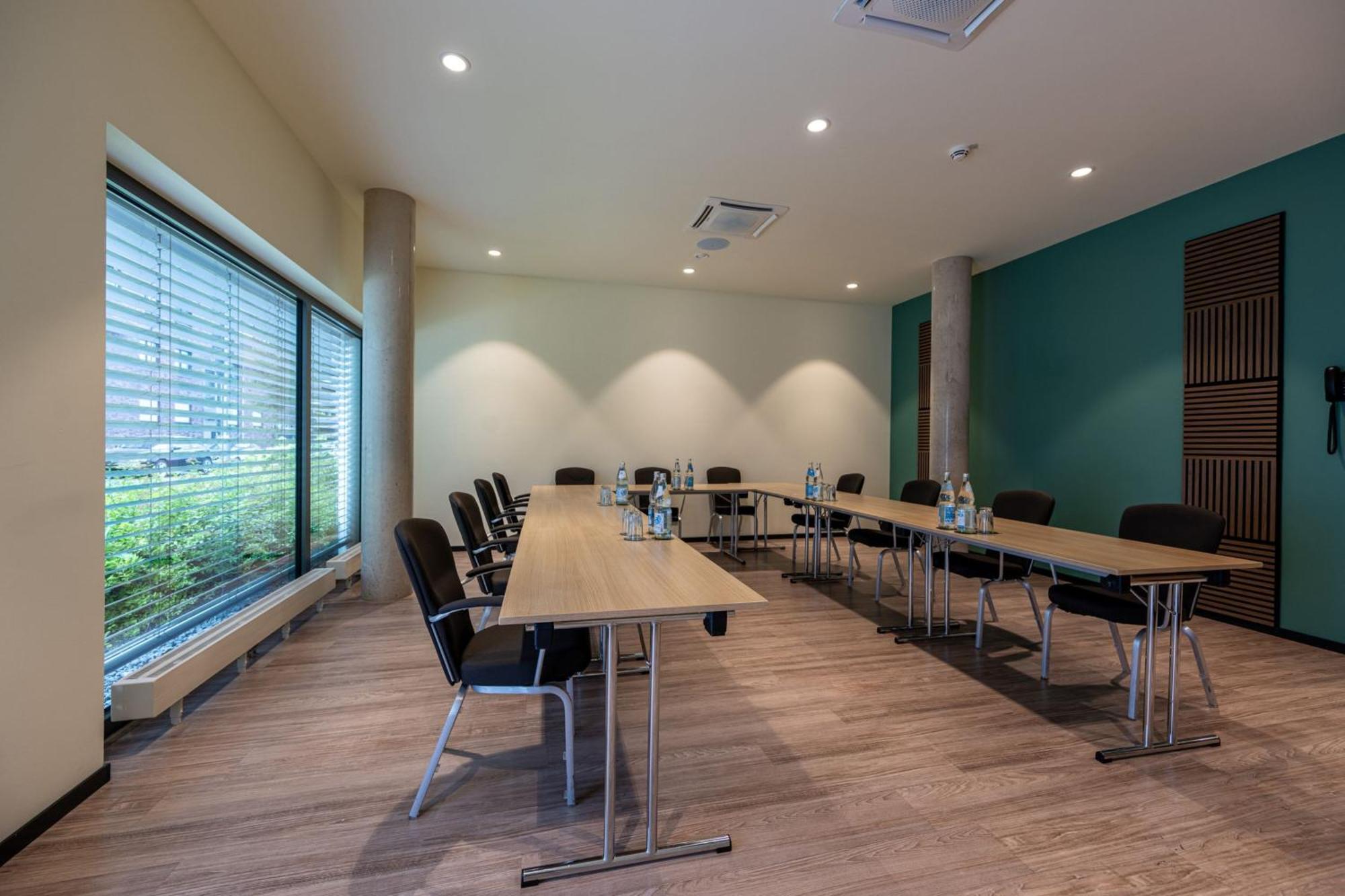 Residence Inn By Marriott Hamburg Altona Экстерьер фото