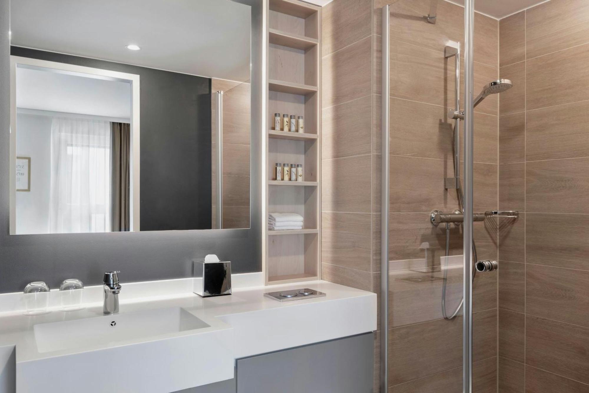 Residence Inn By Marriott Hamburg Altona Экстерьер фото